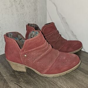 Earth Origins Amanda Red Suede and Leather Ankle Booties Women Size 10